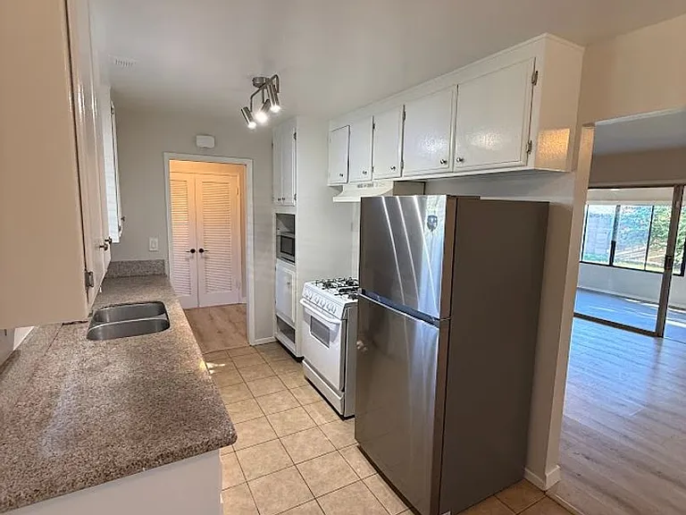 15148 Oro Grande St — Photo 25
