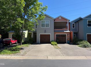 1262 Fruitdale Dr, Grants Pass, OR 97527