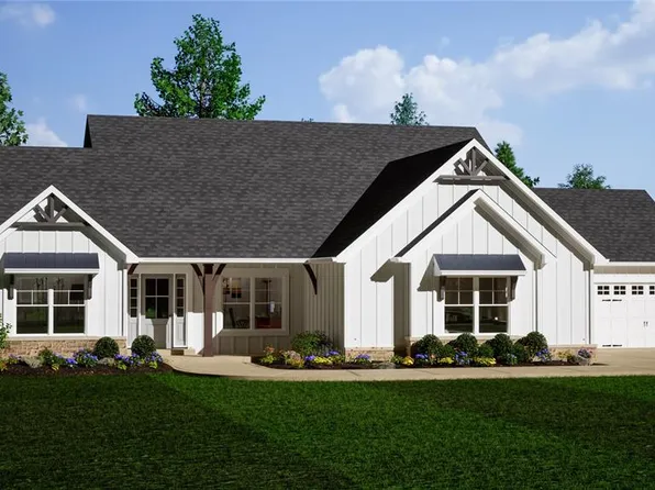 1050 Morgan Meadow Dr, Wentzville, MO 63385