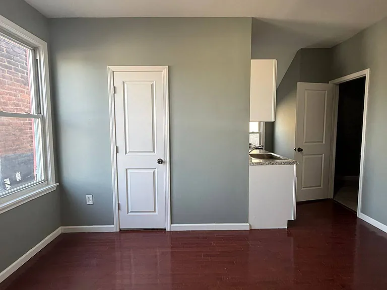 113 Isabella Ave #3 — Photo 6