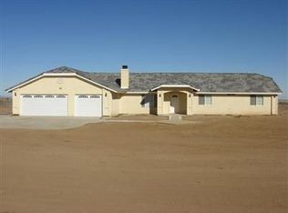 7260 Lindero Rd, Phelan, CA 92371