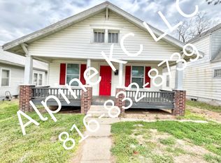 807 S Ash Ave, Independence, MO 64053