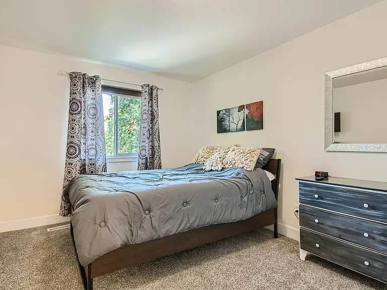 3846 Dyanna Dr — Photo 18