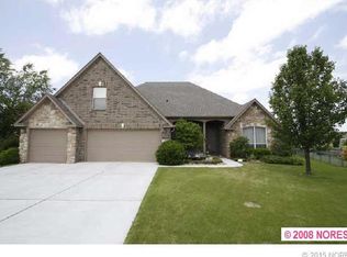 4208 N Redbud Pl, Broken Arrow, OK 74012