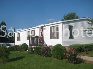 16 Elm Ln, Riverdale, GA 30296