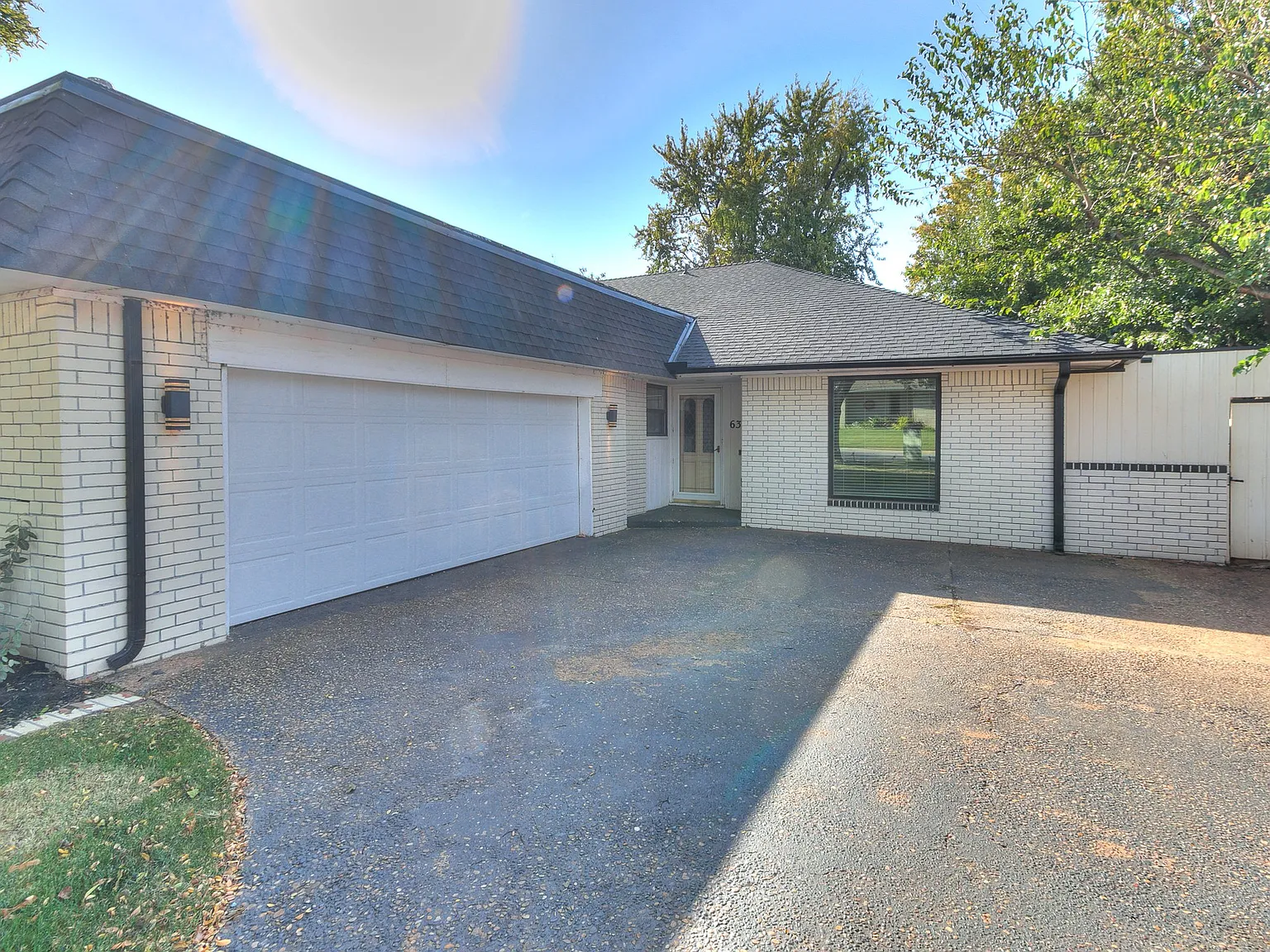 3 bed, 2000 sqft, $2,300 — Photo 2