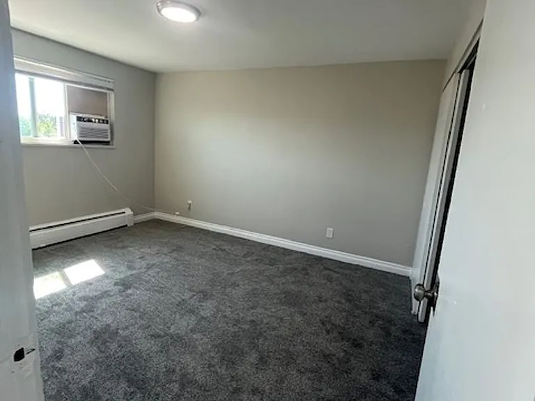 1592 Boston St — Photo 29