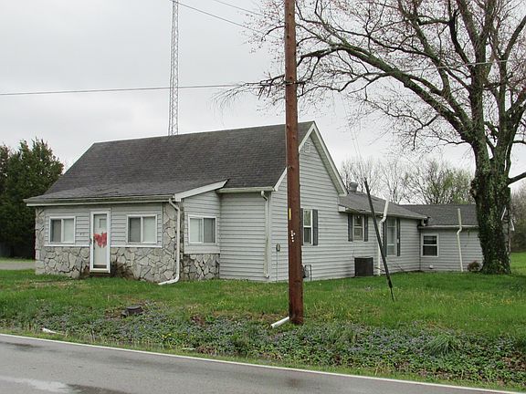3rd image of 419 W Main St