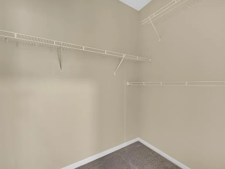 8335 Springhead Ln — Photo 31