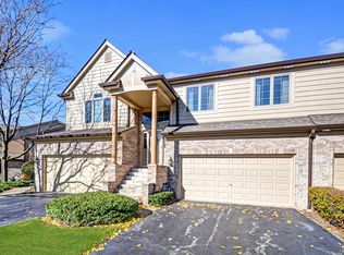 120 Santa Fe Ln, Willow Springs, IL 60480