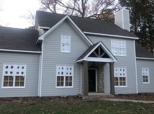 1907 Austin Dr, Decatur, GA 30032