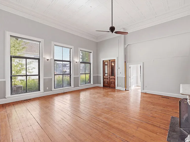 1110 Washington St — Photo 33