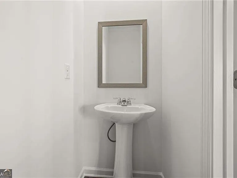 155 Star Ct — Photo 31