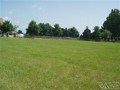 2nd image of 26921 Baker Park Pl