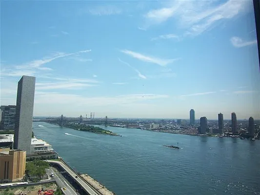 Rented by Luxury Habitat | media 17