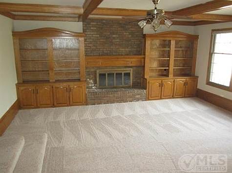 2nd image of 3908 Hillwood Way