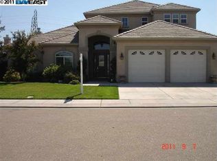 1690 Snapdragon Way, Manteca, CA 95336