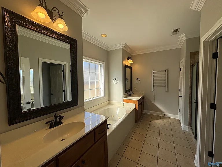 126 Bilton Dr — Photo 15