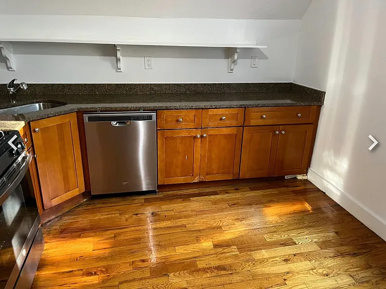 92 Devon St #3 — Photo 3