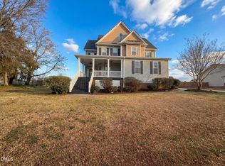 857 Ruth Cir, Fuquay Varina, NC 27526