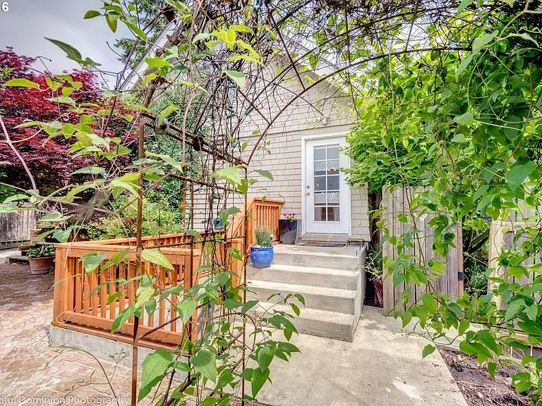 2835 SE 25th Ave — Photo 10
