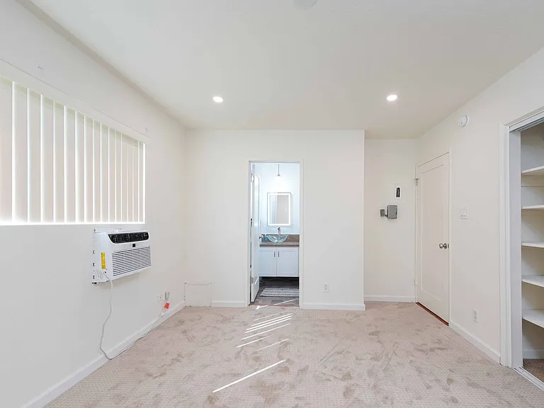 608Hayw — Photo 19