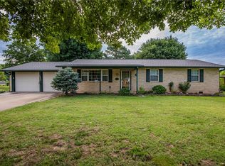 1903 S 12th St, Rogers, AR 72758