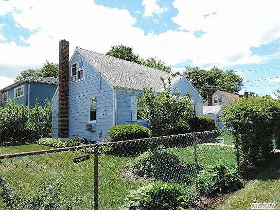 3rd image of 620 Irving St