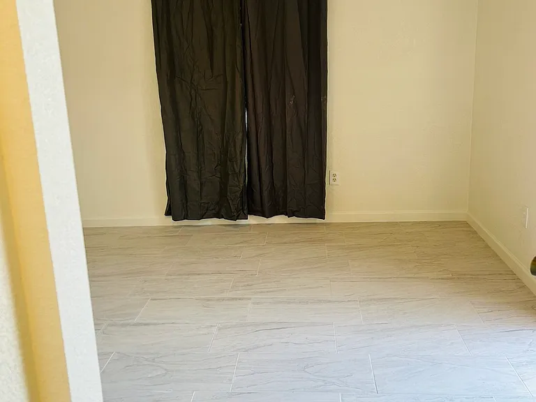 16421 Wells Fargo Ave — Photo 13