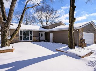 24253 Marble Rd, Channahon, IL 60410