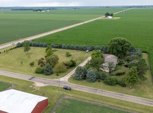 1306 E 3rd Rd, Lostant, IL 61334