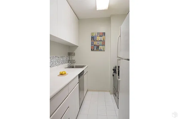 Rented by Halstead Real Estate | media 19