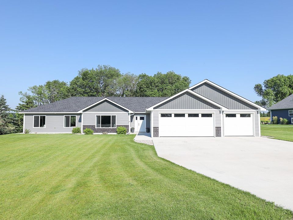1st image of 2060 Rosewood Ln SE