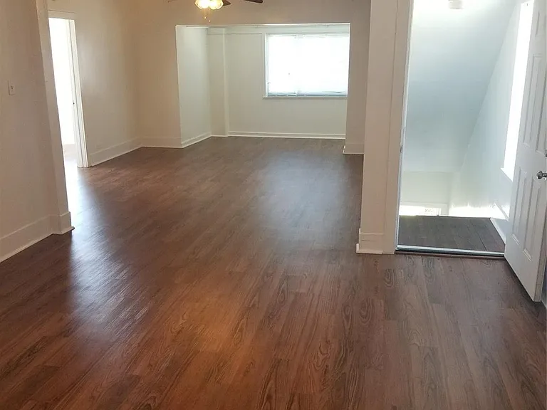 2823 Cleburne St — Photo 3