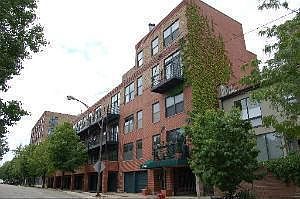 1st image of 1740 N Marshfield Ave