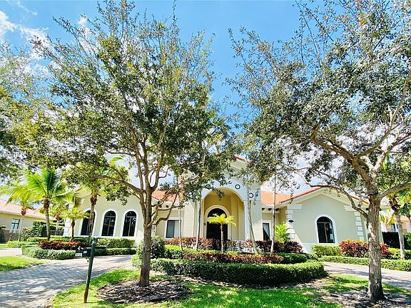 5th image of 18756 SW 78th Ct
