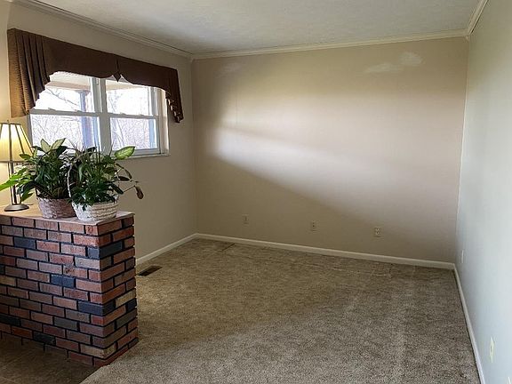 2nd image of 101 Connoly Rd