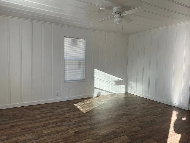 503 S Walnut St — Photo 7