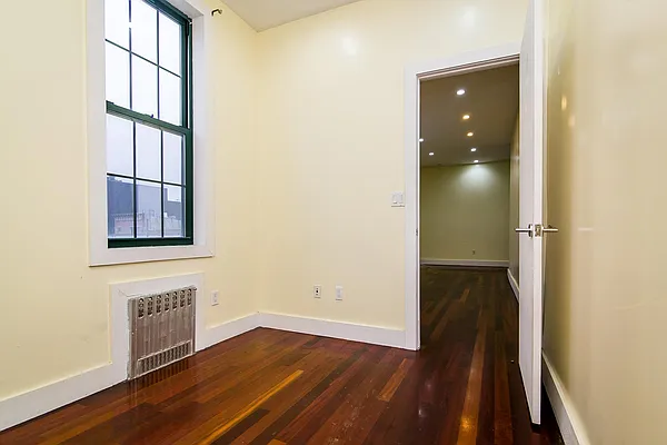Rented by Nooklyn NYC LLC | media 29