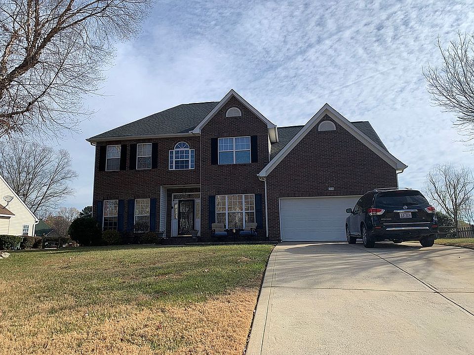 1st image of 156 Chandeleur Dr