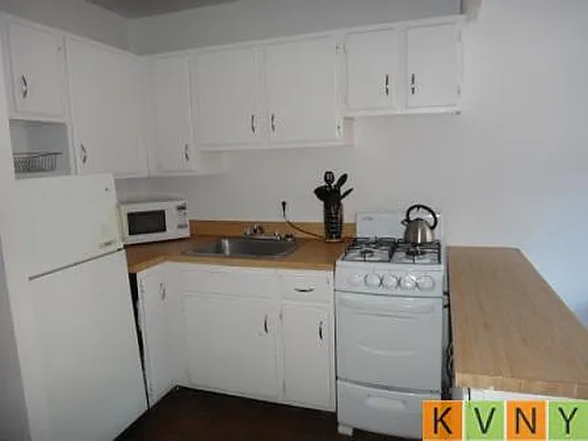 Rented by KVNY Soho | media 11