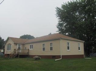21 Palmer Ave, Mill Hall, PA 17751