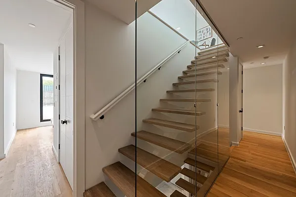 Sold by Nest Seekers International | media 5