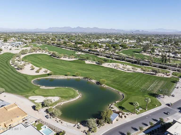 4849 N Camelback Ridge Dr #B302 — Photo 63