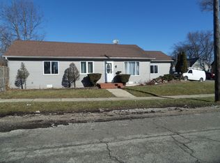 645 Gates St, Aurora, IL 60505