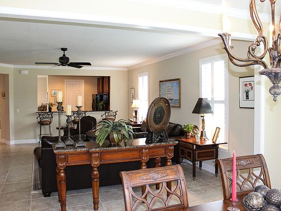 5th image of 23 Woodhurst Dr
