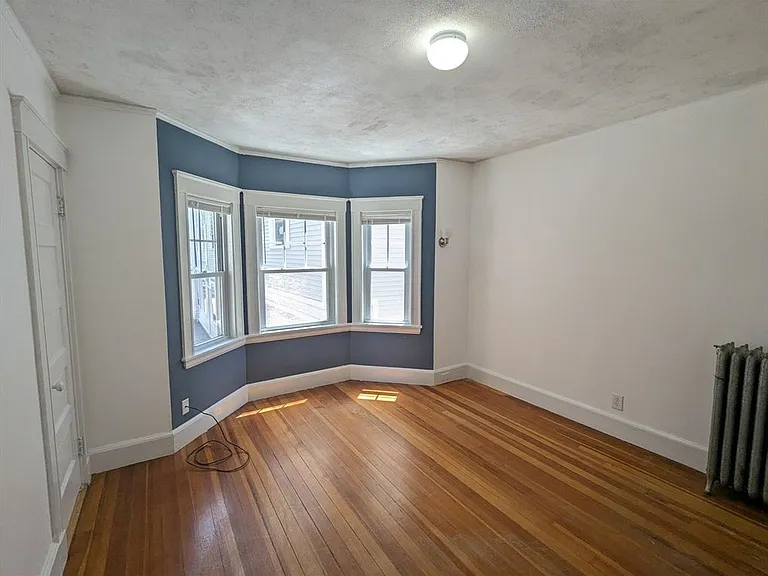 34 William St #2 — Photo 8
