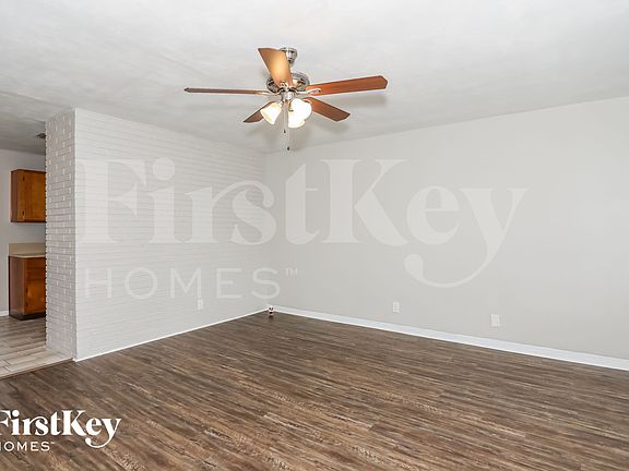 3rd image of 6670 Charleston St