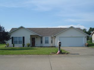 2512 Ridgeway Dr, Jackson, MO 63755