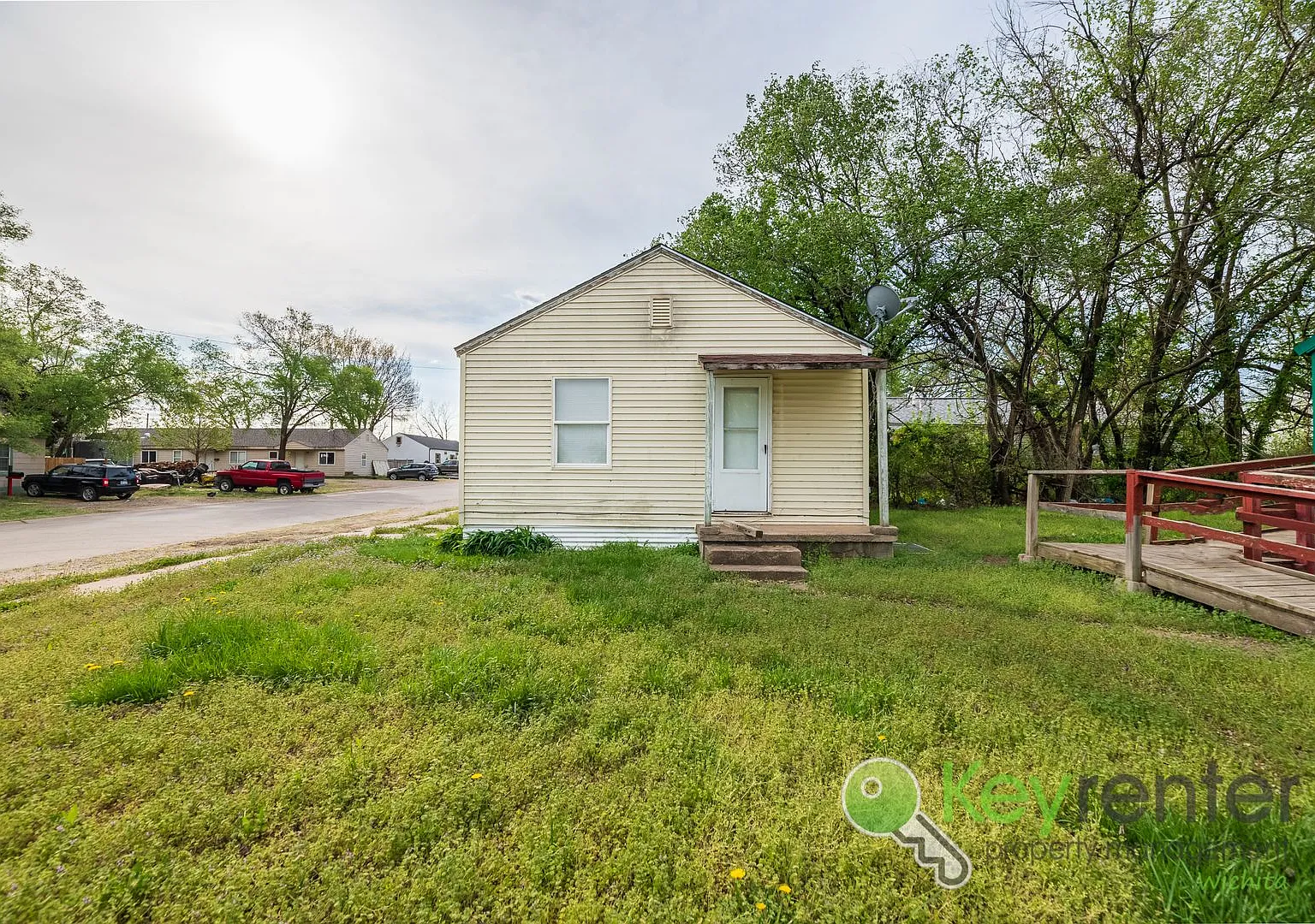 E Whitney Ln Duplex — Photo 4